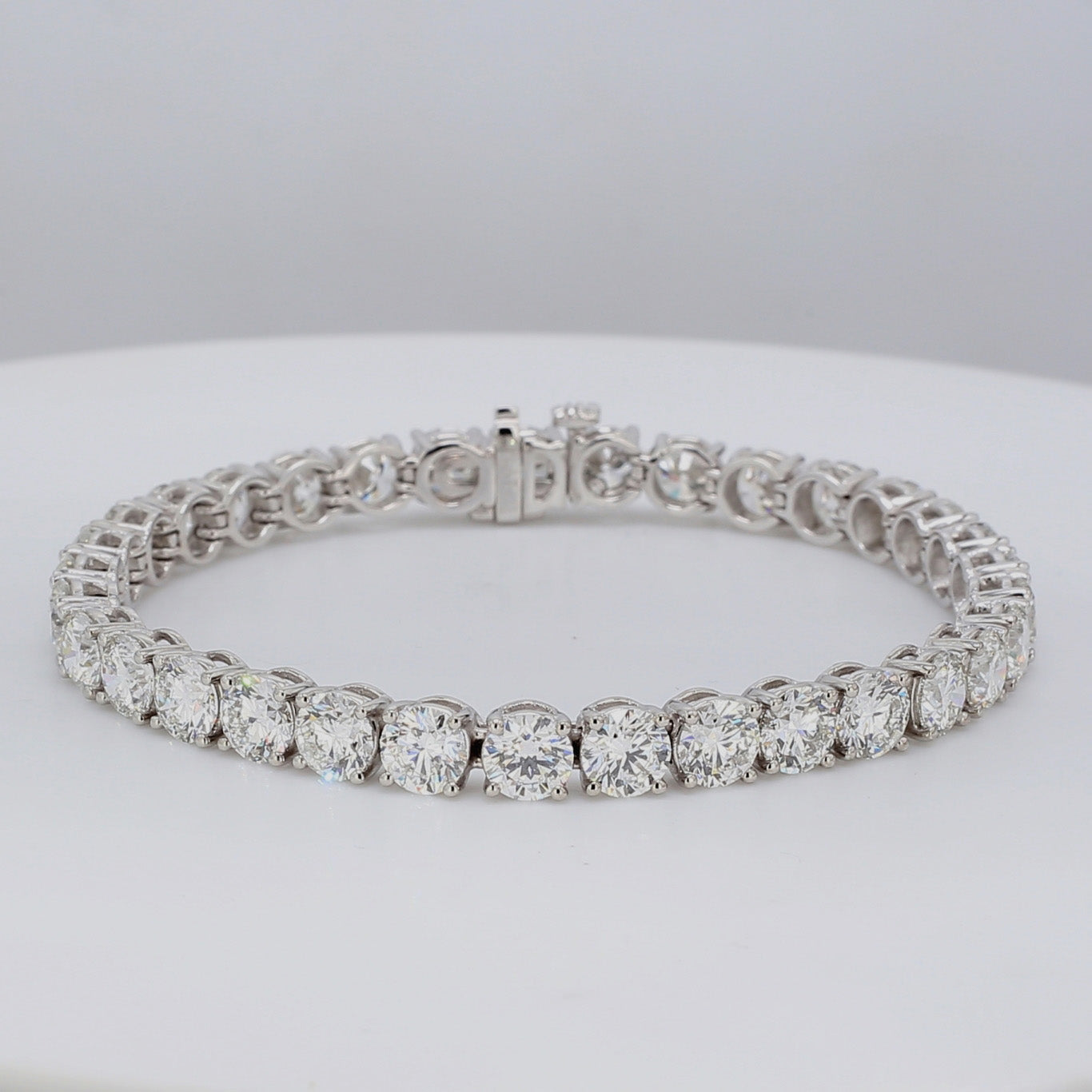 16.80 CTW Round Platinum Tennis Bracelet