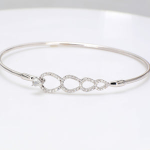 0.40 CTW 18 K White Gold Bangle Bracelet