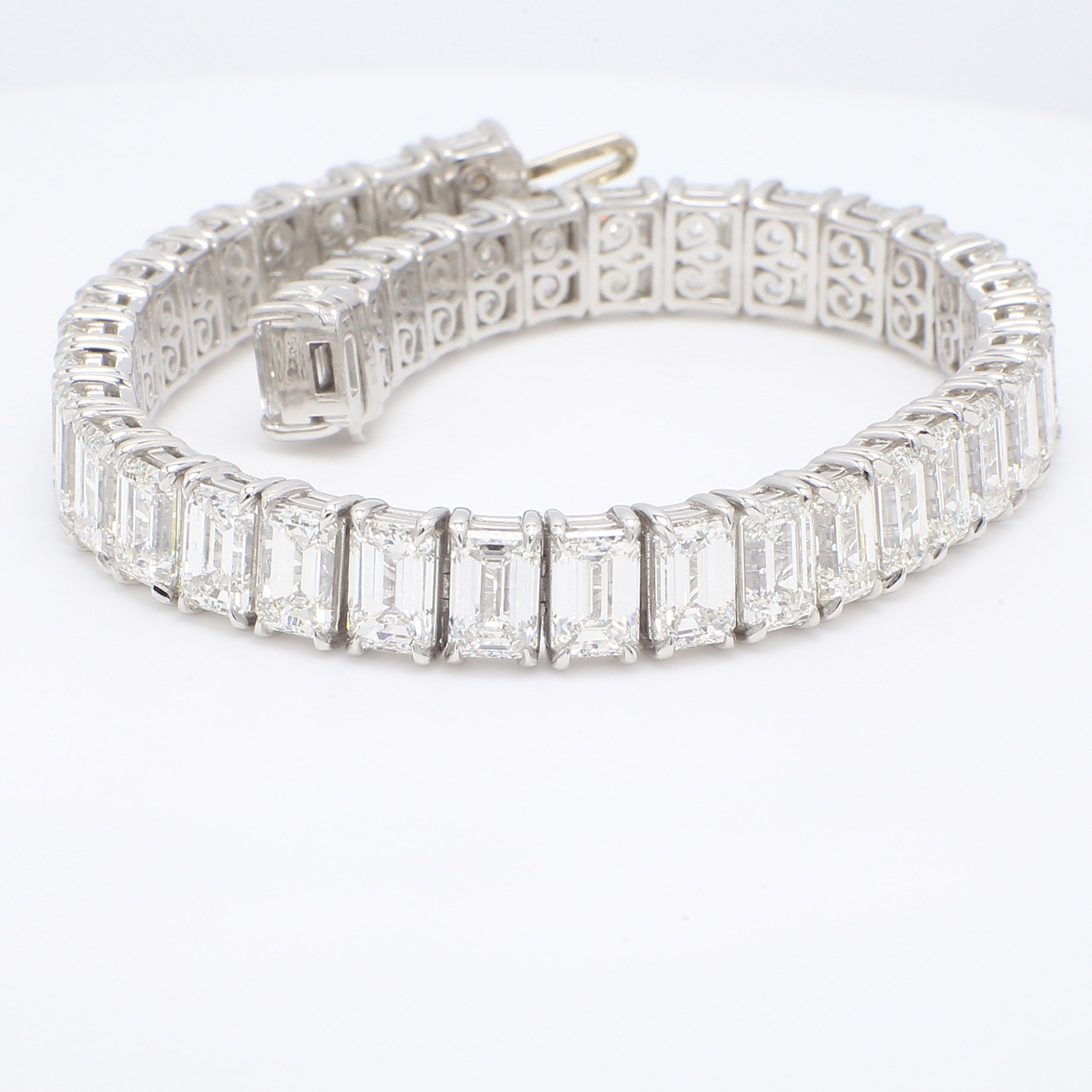 29.12 CTW Emerald Platinum Tennis Bracelet