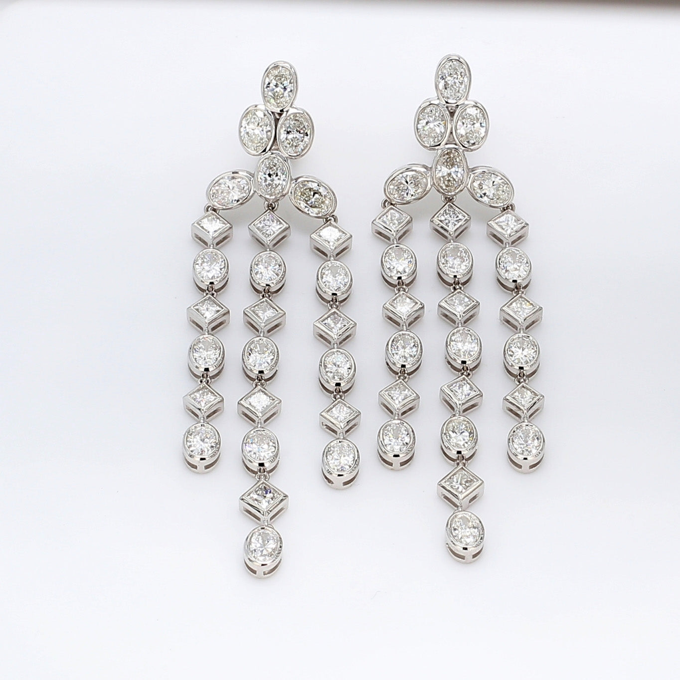 8.72 CTW 18 K White Gold Chandelier Earrings