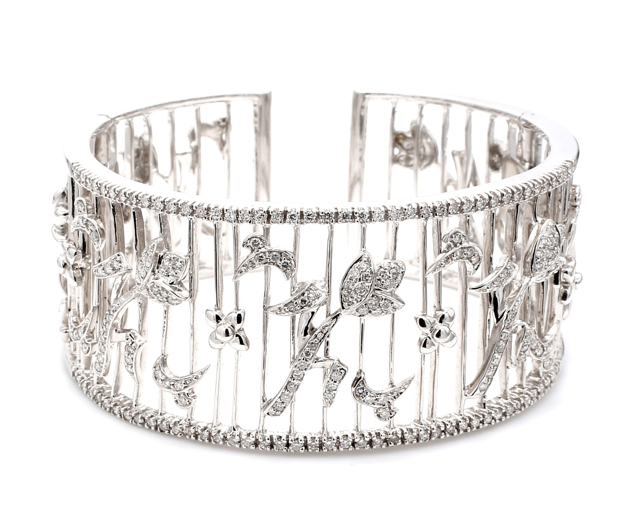 1.40 CTW Round 18 K White Gold Cuff Bracelet