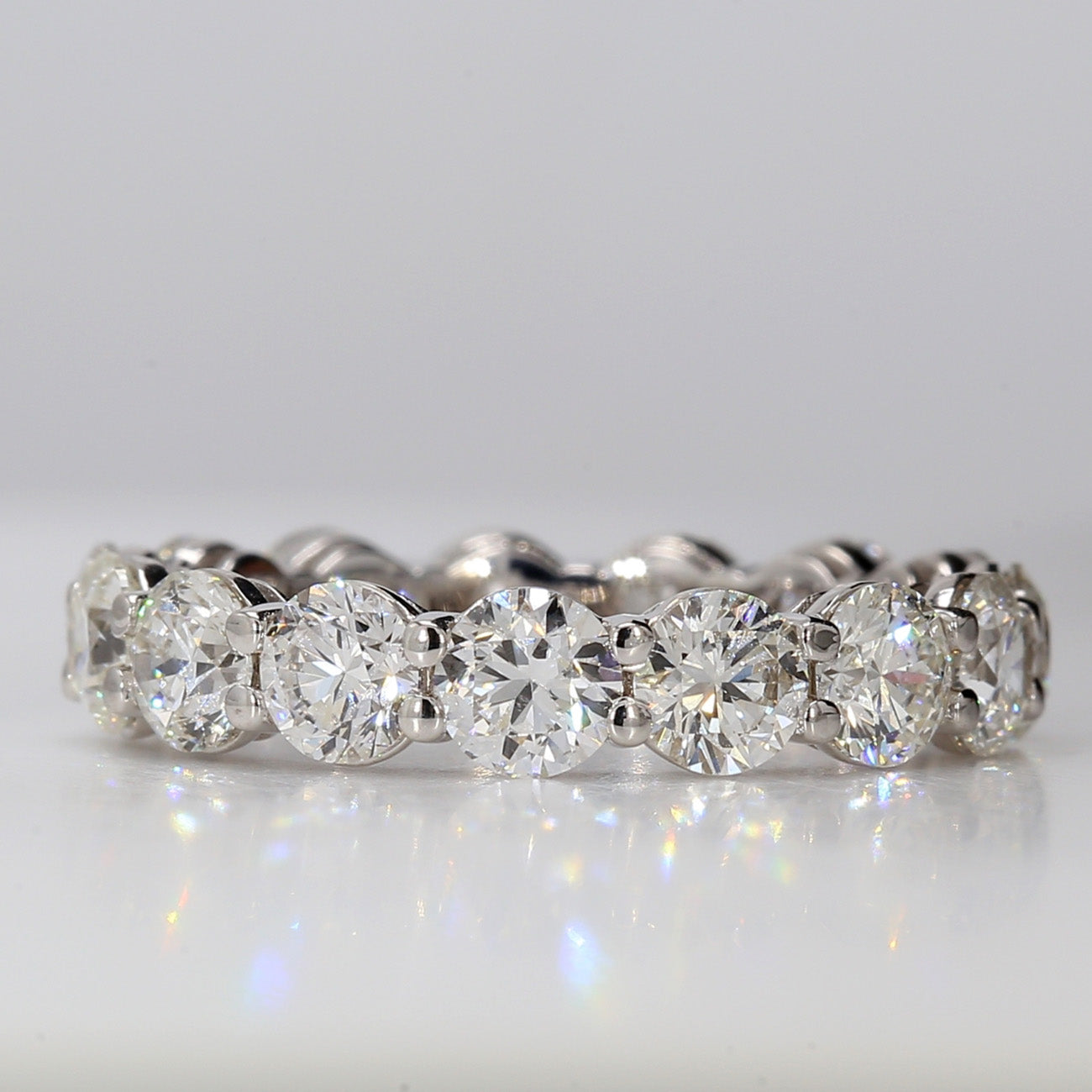 4.00 CTW Round 18 K White Gold Eternity Wedding Band