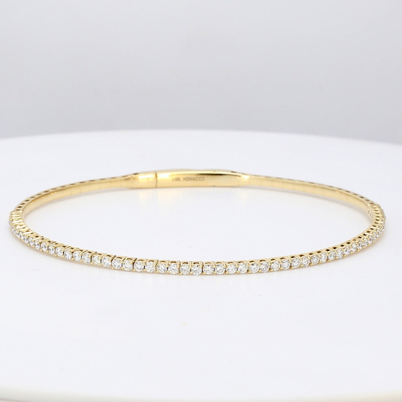 1.02 CTW Round 18 K Yellow Gold Bangle Bracelet