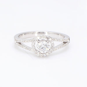 0.65 CTW Round 18 K White Gold Halo Engagement Ring