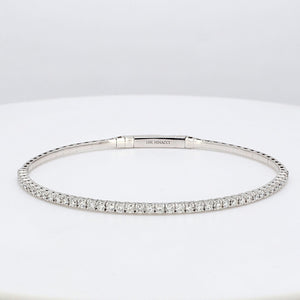 1.02 CTW Round 18 K White Gold Bangle Bracelet