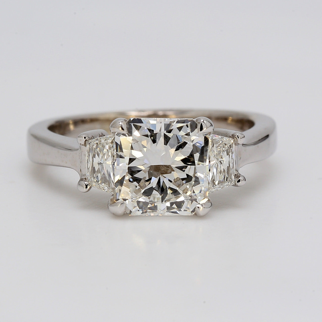 0.38 CTW Trapezoid 18 K White Gold Three Stone Engagement Ring