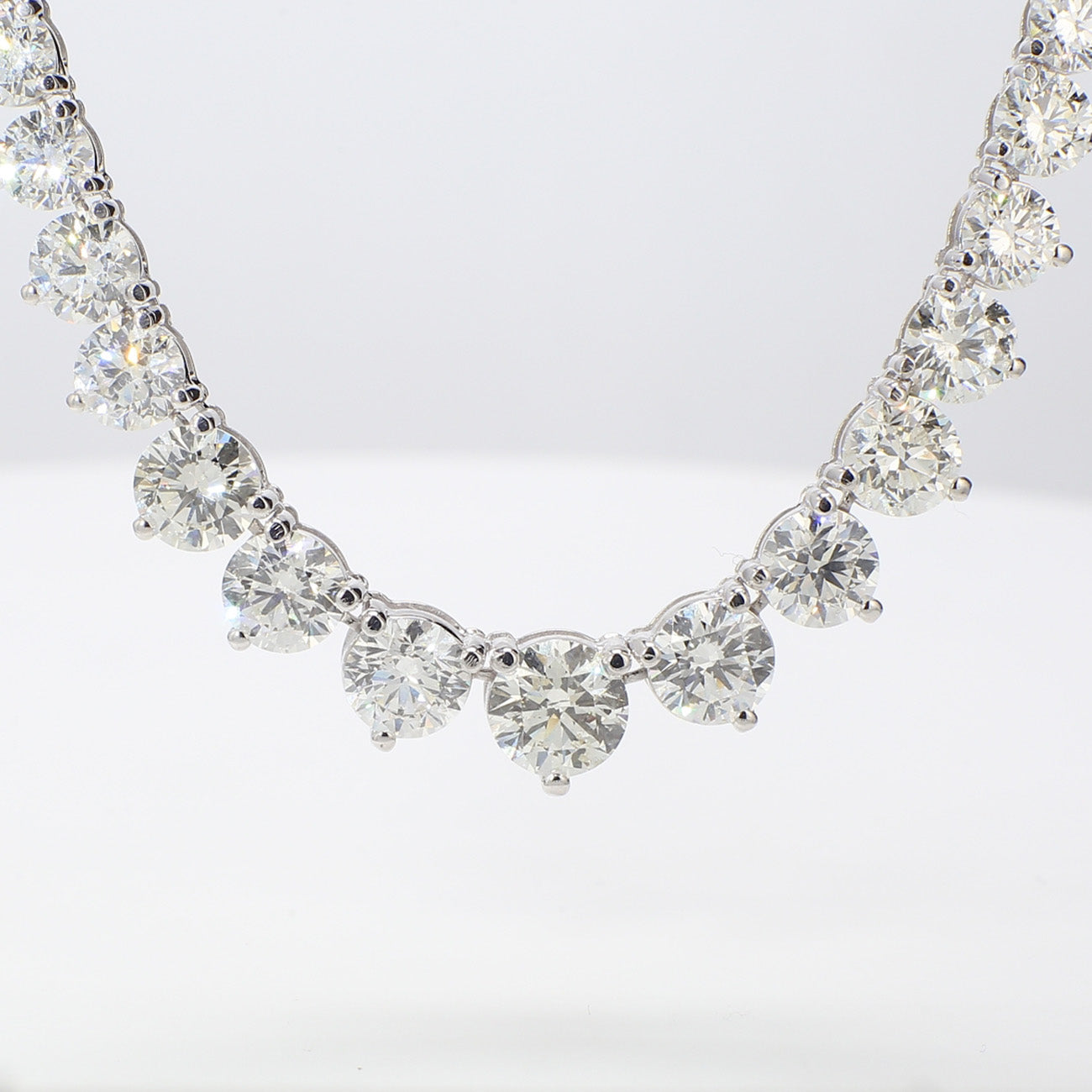 18.63 CTW Round 18 K White Gold Tennis Necklace