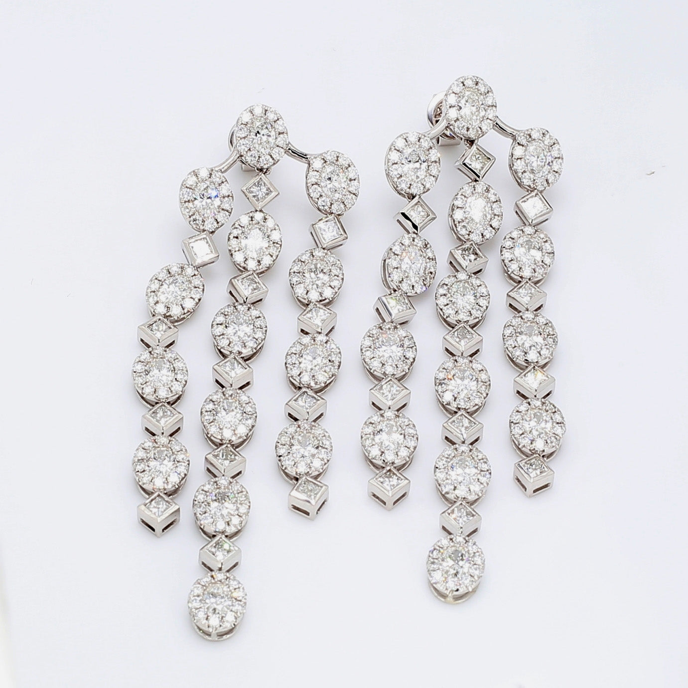 10.83 CTW 18 K White Gold Chandelier Earrings