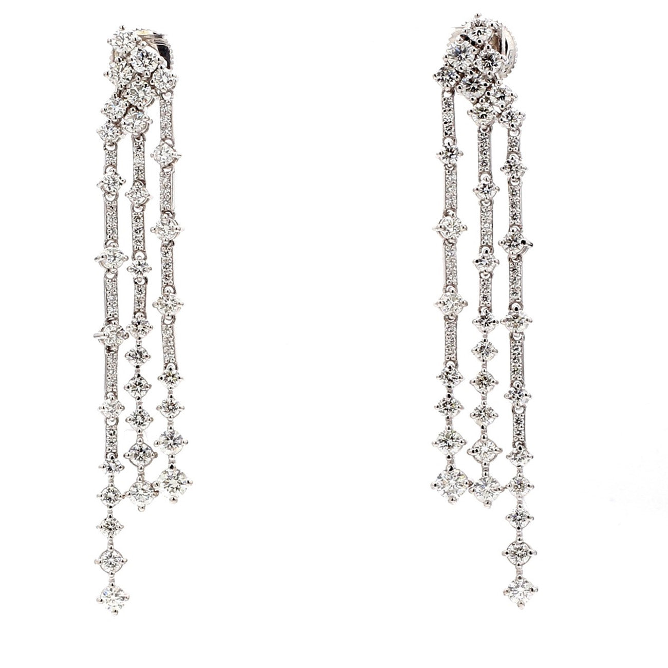 4.65 CTW Round 14 K White Gold Chandelier Earrings