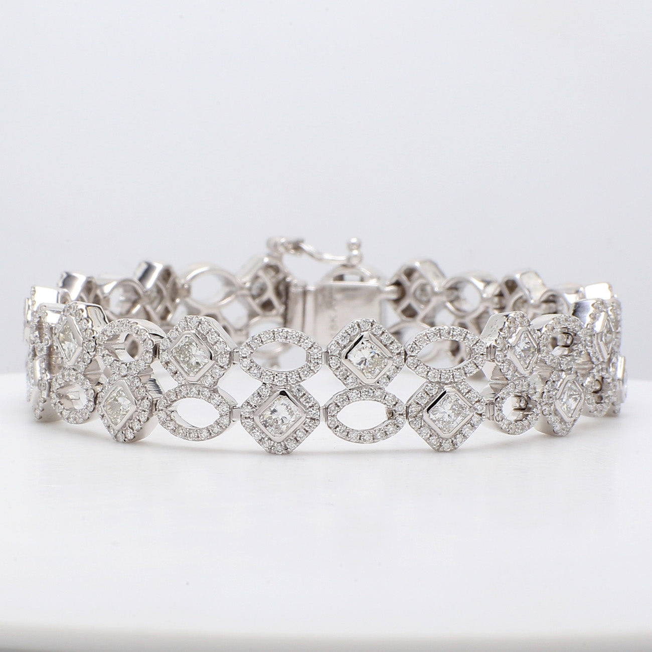 7.62 CTW 18 K White Gold (Other) Bracelet