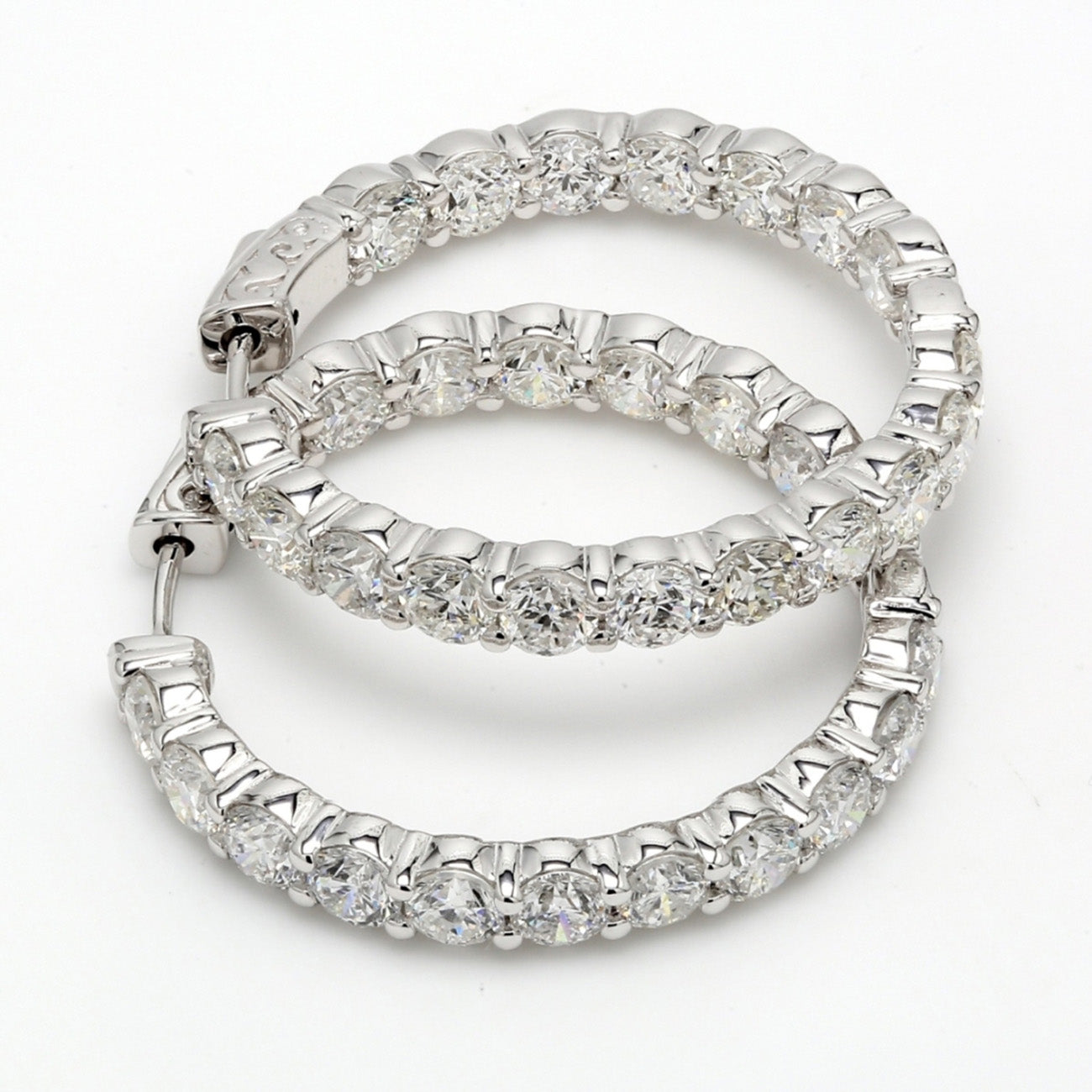 8.47 CTW Round 18 K White Gold Hoop Earrings