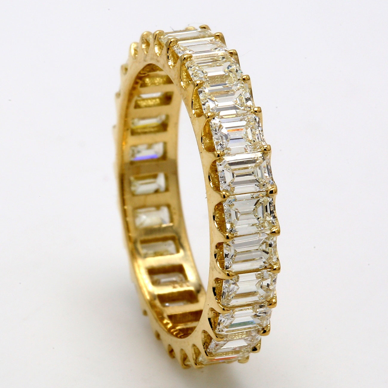 2.97 CTW Emerald 18 K Yellow Gold Eternity Wedding Band