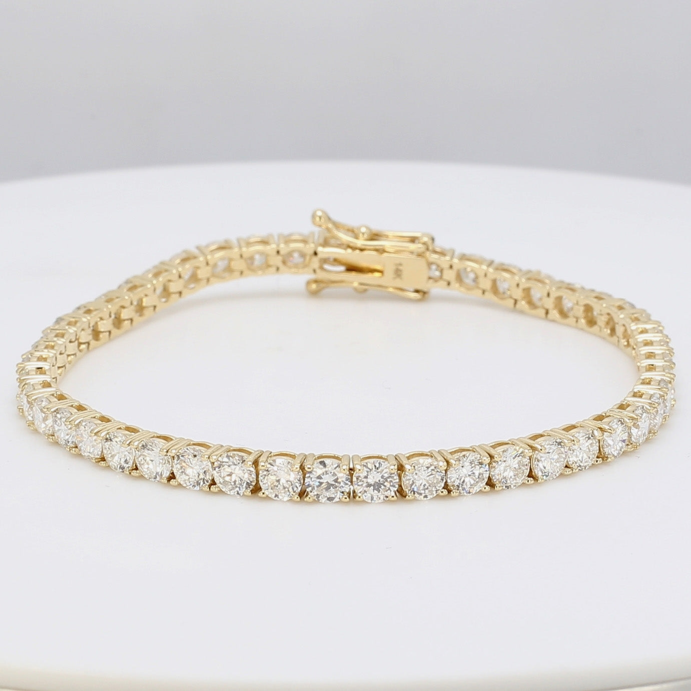 9.02 CTW Round 14 K Yellow Gold Tennis Bracelet