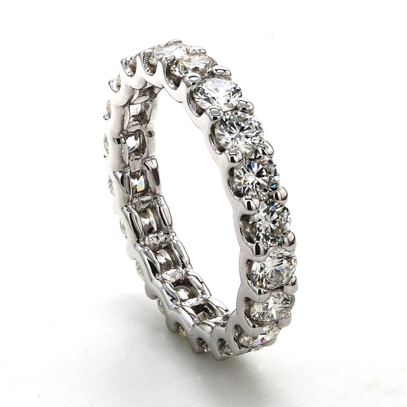 2.40 CTW Round 14 K White Gold Eternity Wedding Band